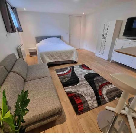 Studio Proche Gare Et Versailles 4 Min A Pied Train Vers Paris Marly-le-Roi Exterior photo